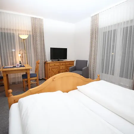 Grandhotel Niederoesterreichischer Hof Szálloda