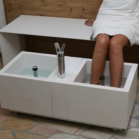 Grandhotel Niederoesterreichischer Hof Szálloda 4*