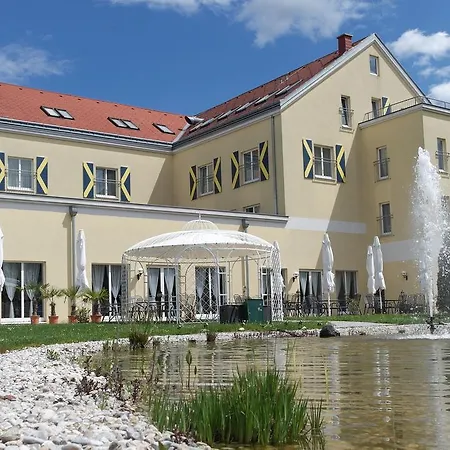 Grandhotel Niederoesterreichischer Hof Szálloda Lanzenkirchen
