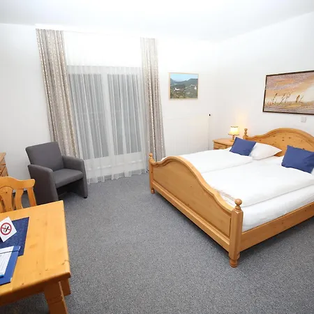 Grandhotel Niederoesterreichischer Hof Hotell 4*